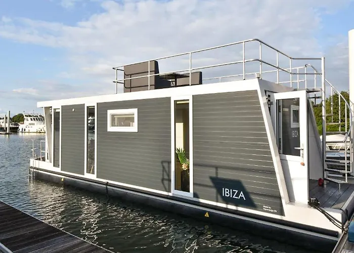 House Boat Vrijthof Botel 4*